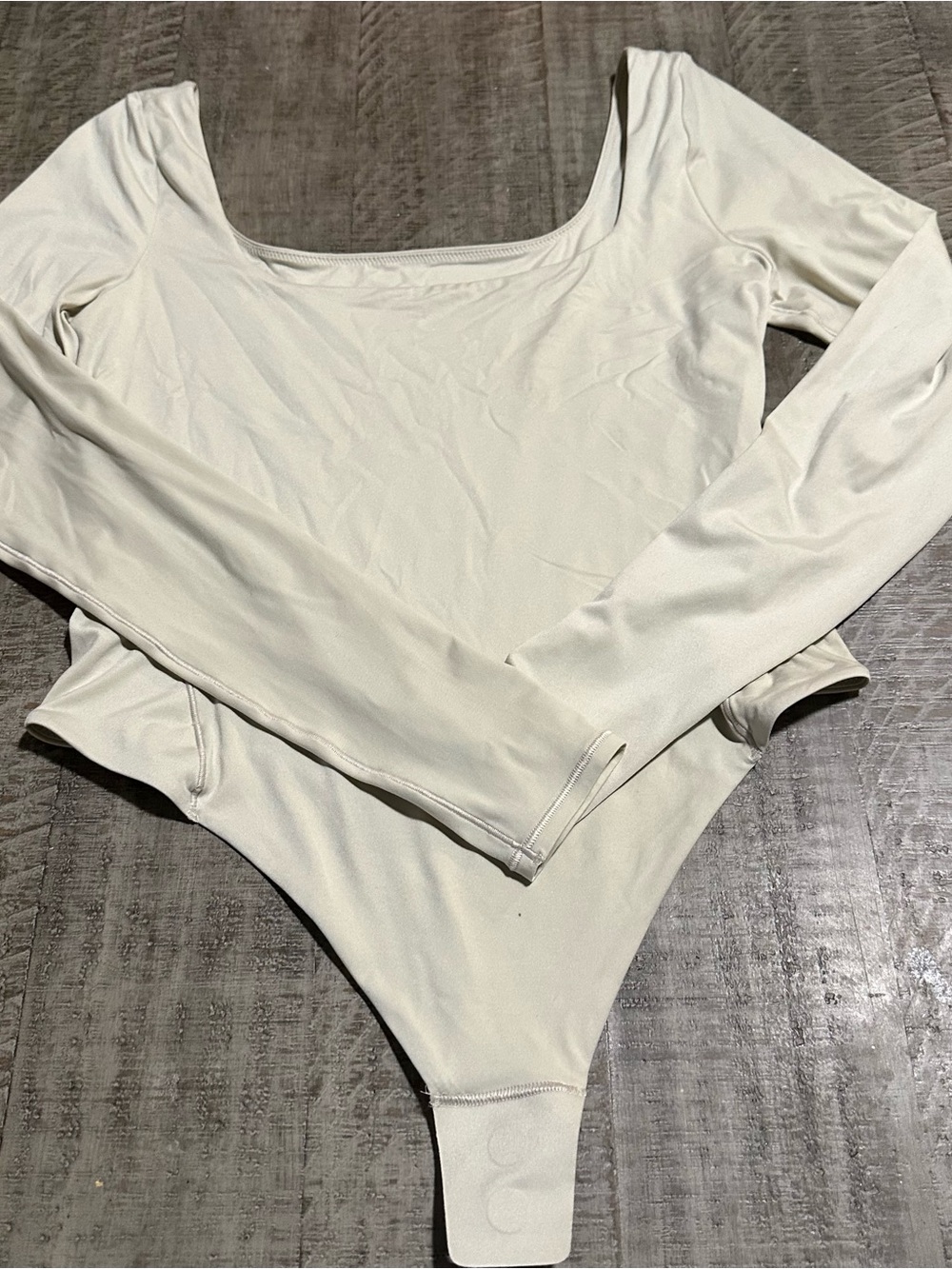 Lululemon Long Sleeve Scoop Neck Bodysuit - Cream